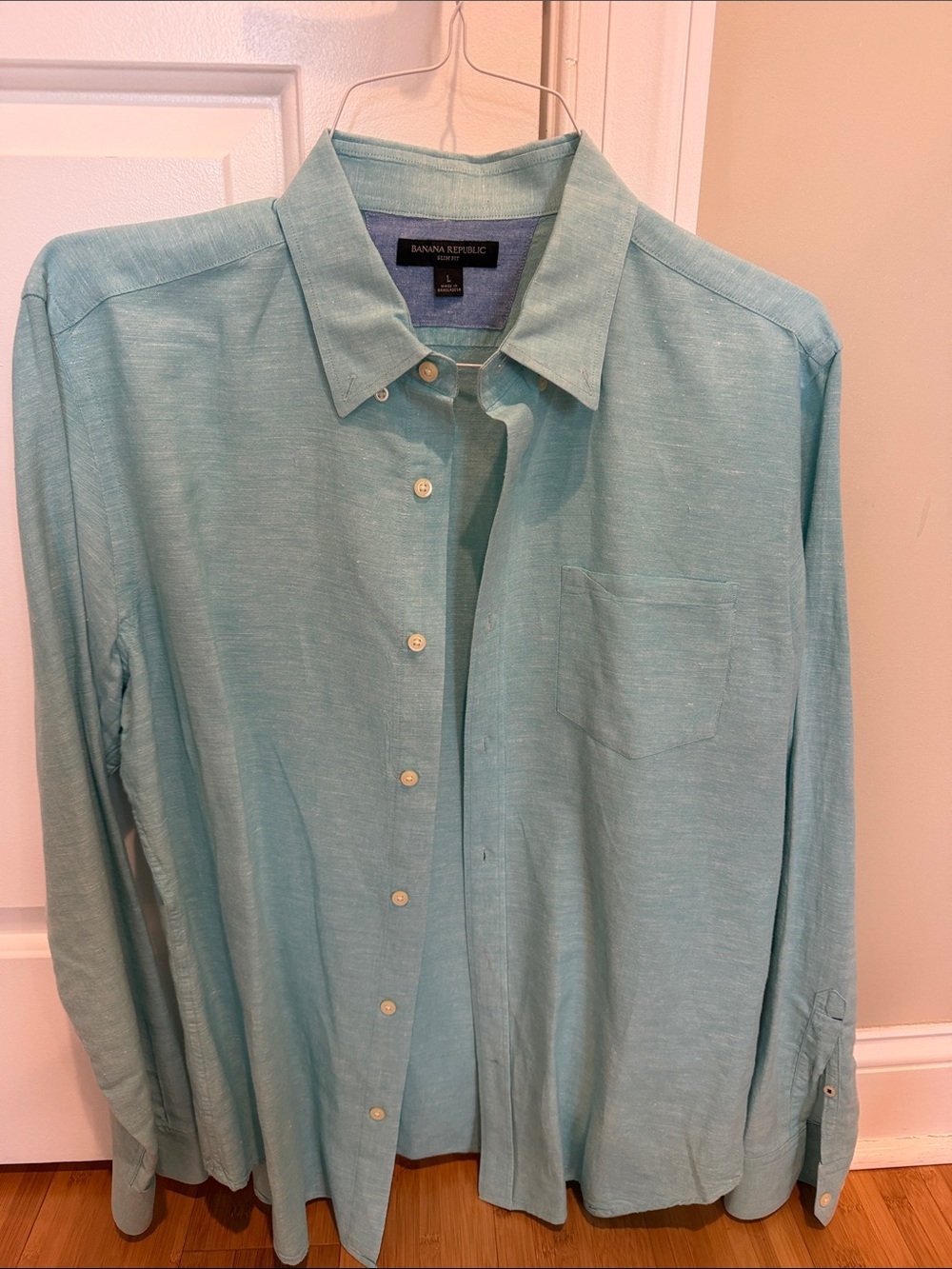 Banana Republic Mens Linen Aqua Button-Up Shirt